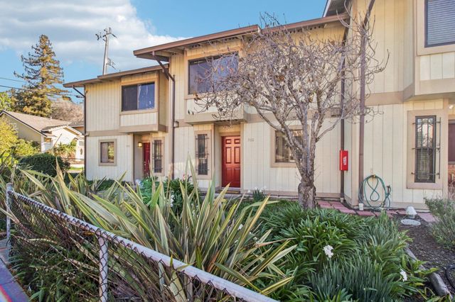 302 Ash Ln, El Sobrante, CA 94803