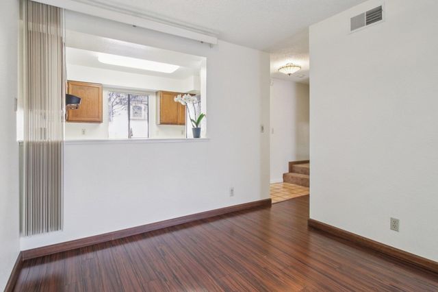 302 Ash Ln, El Sobrante, CA 94803