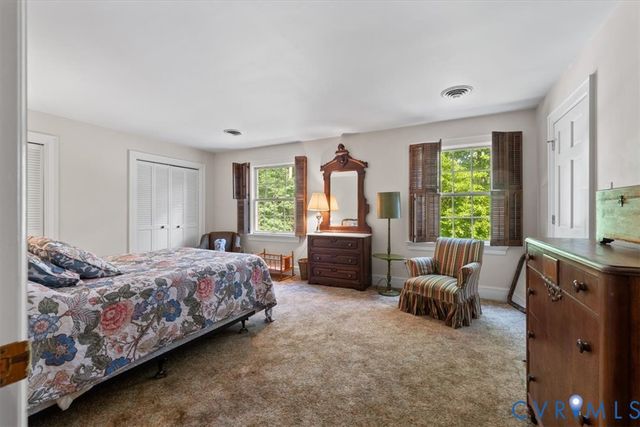 5301 Ashton Creek Rd, Chester, VA 23831