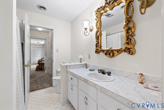 5301 Ashton Creek Rd, Chester, VA 23831