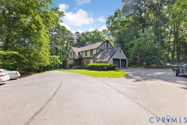 5301 Ashton Creek Rd, Chester, VA 23831