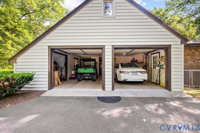 5301 Ashton Creek Rd, Chester, VA 23831