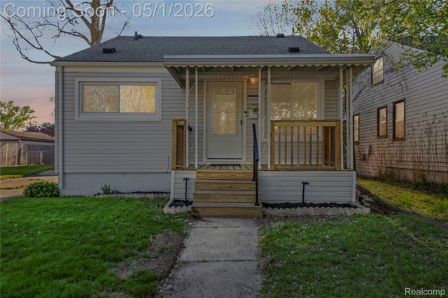 23435 Vance Avenue, Hazel Park, MI 48030