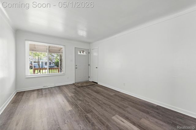 23435 Vance Avenue, Hazel Park, MI 48030
