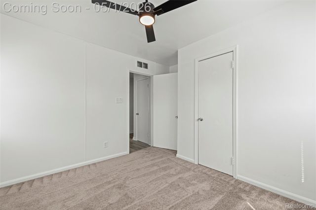 23435 Vance Avenue, Hazel Park, MI 48030