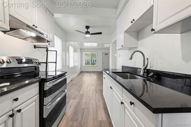 23435 Vance Avenue, Hazel Park, MI 48030