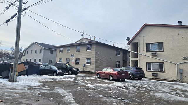 913 7th STREET S, La Crosse, WI 54601