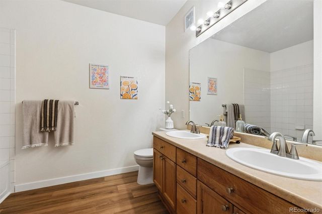 8456 S Hoyt Way 205, Littleton, CO 80128