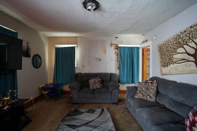 1525 W Saginaw Street, Lansing, MI 48915