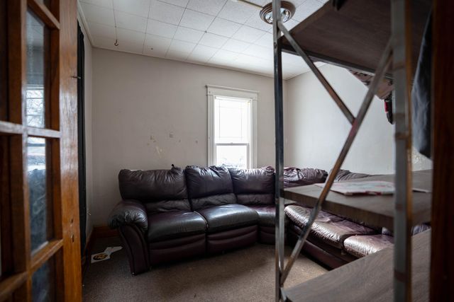 1525 W Saginaw Street, Lansing, MI 48915