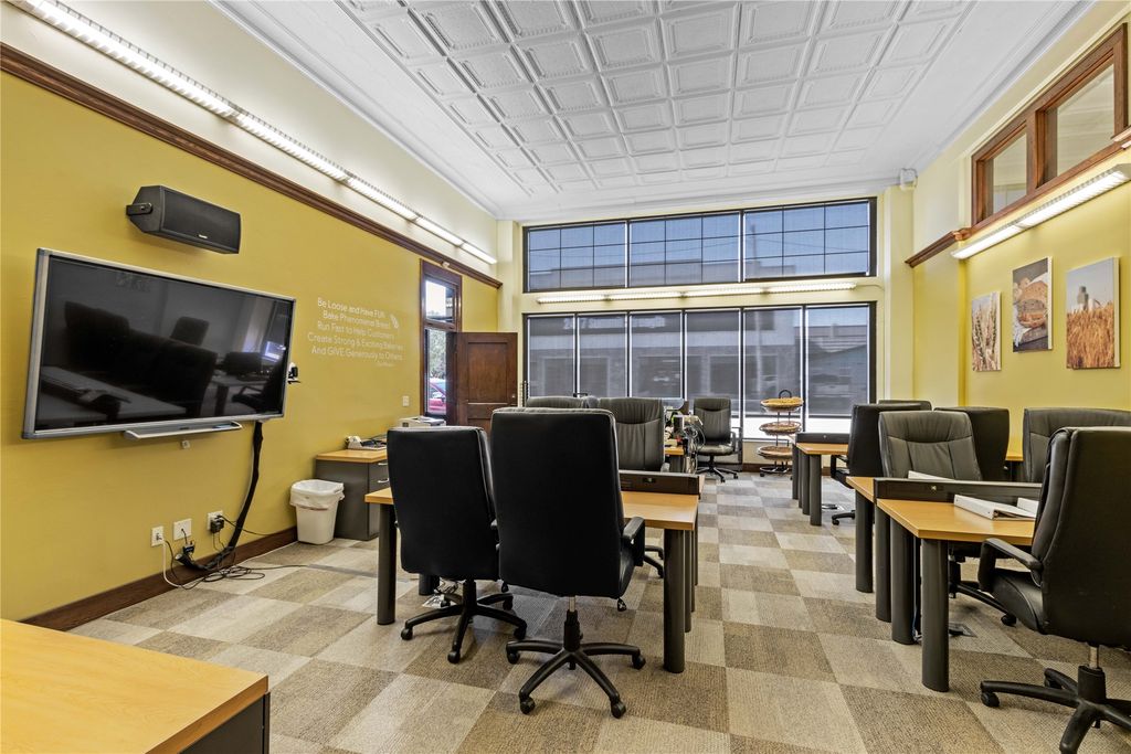 28 S Montana Street, Dillon, MT 59725 photo 7