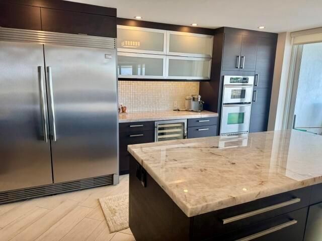 3100 NE 47th Court 401, Fort Lauderdale, FL 33308