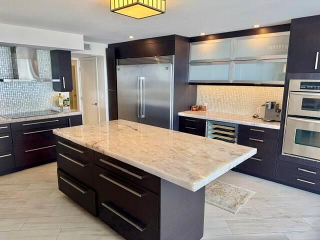 3100 NE 47th Court 401, Fort Lauderdale, FL 33308