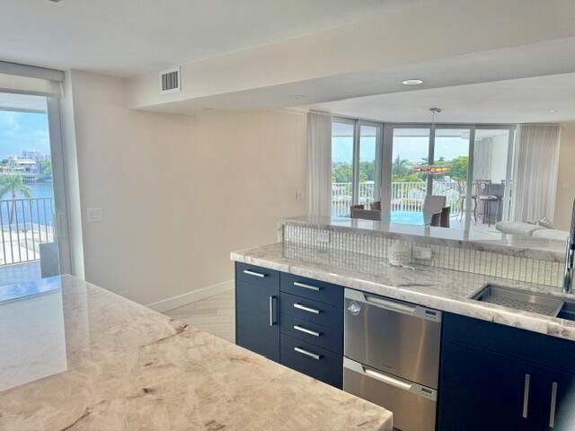 3100 NE 47th Court 401, Fort Lauderdale, FL 33308