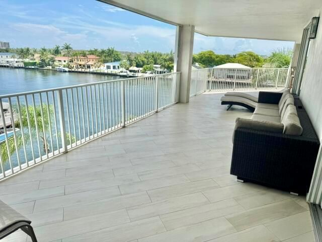 3100 NE 47th Court 401, Fort Lauderdale, FL 33308
