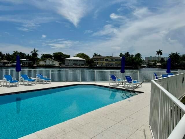 3100 NE 47th Court 401, Fort Lauderdale, FL 33308