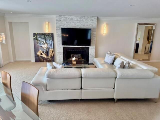 3100 NE 47th Court 401, Fort Lauderdale, FL 33308