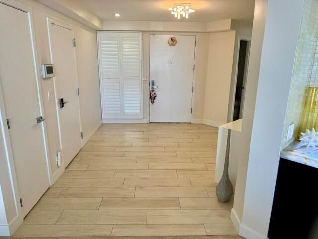 3100 NE 47th Court 401, Fort Lauderdale, FL 33308