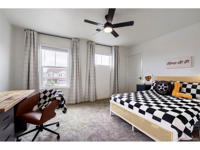 2001 Rosette Pl, Castle Rock, CO 80104