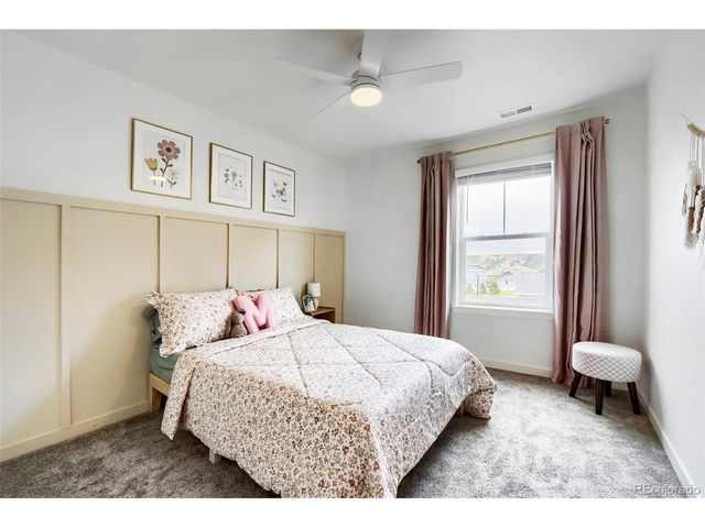 2001 Rosette Pl, Castle Rock, CO 80104
