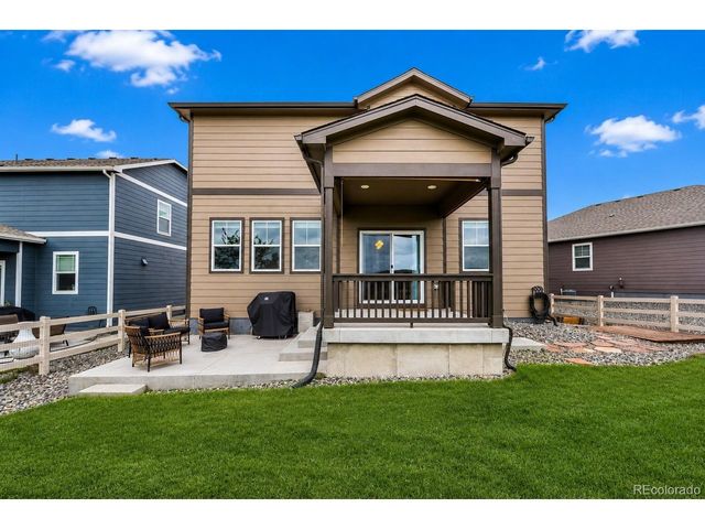 2001 Rosette Pl, Castle Rock, CO 80104
