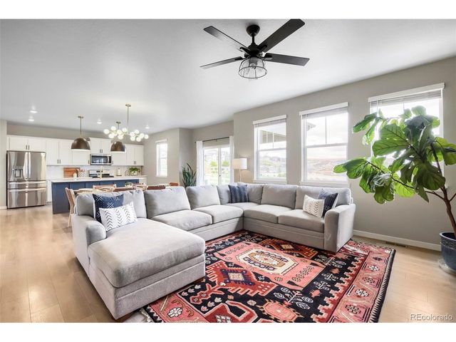 2001 Rosette Pl, Castle Rock, CO 80104
