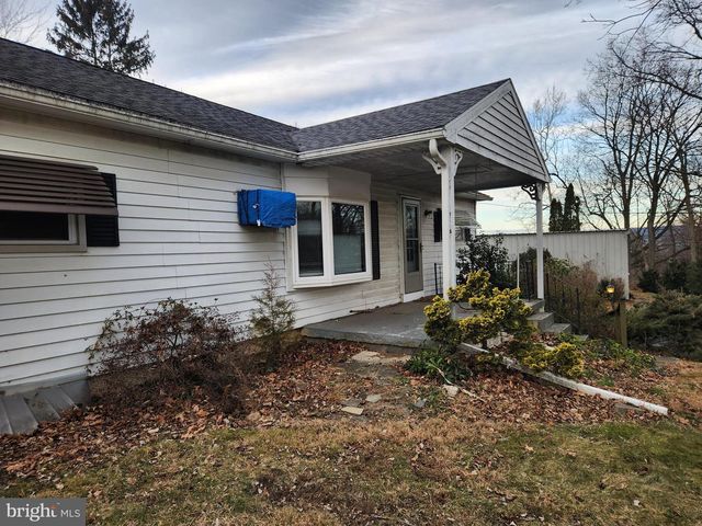 600 PARK HILL DR, Manheim, PA 17545