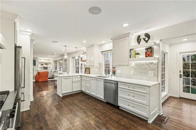 1901 W 69th Street, Mission Hills, KS 66208