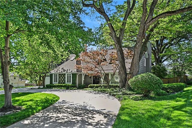 1901 W 69th Street, Mission Hills, KS 66208