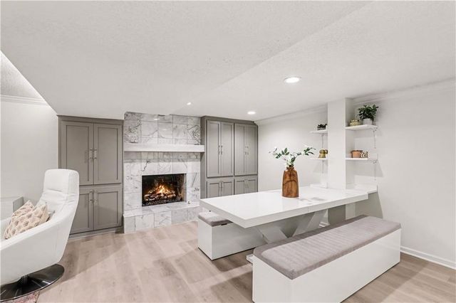 1901 W 69th Street, Mission Hills, KS 66208