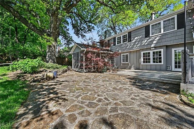 1901 W 69th Street, Mission Hills, KS 66208