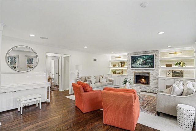 1901 W 69th Street, Mission Hills, KS 66208