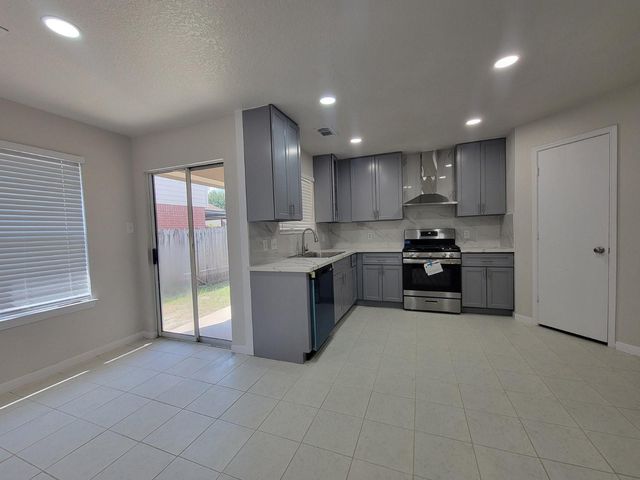 15327 Trecastle Drive, Channelview, TX 77530