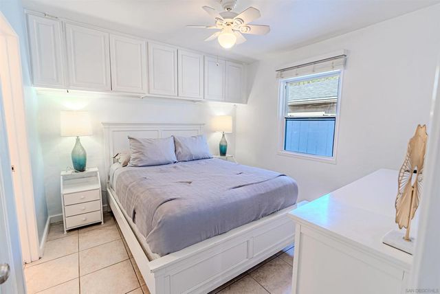 1566 Reed Ave, San Diego, CA 92109