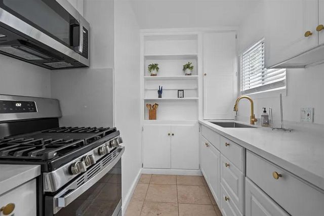 1566 Reed Ave, San Diego, CA 92109