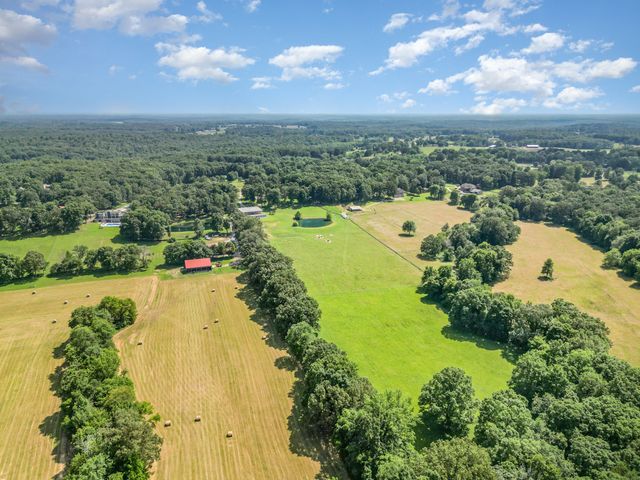 1640 Eno Rd, Dickson, TN 37055