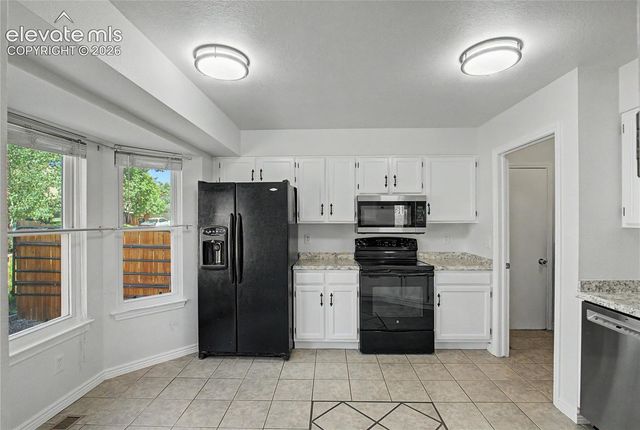 3483 Mountainside Drive, Colorado Springs, CO 80918