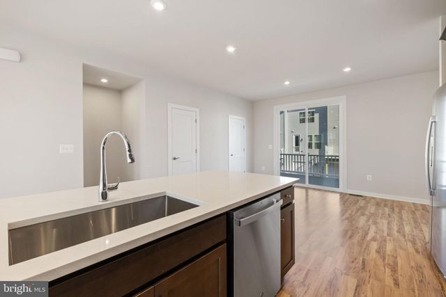 42580 PITLOCHRY TER, Sterling, VA 20166