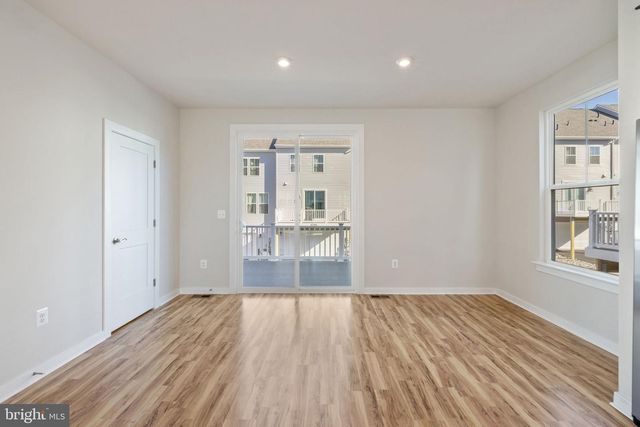 42580 PITLOCHRY TER, Sterling, VA 20166