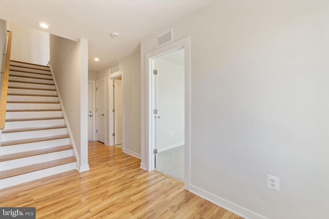 42580 PITLOCHRY TER, Sterling, VA 20166