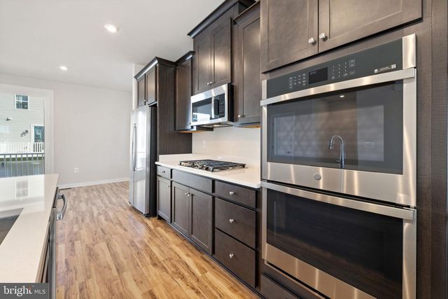 42580 PITLOCHRY TER, Sterling, VA 20166