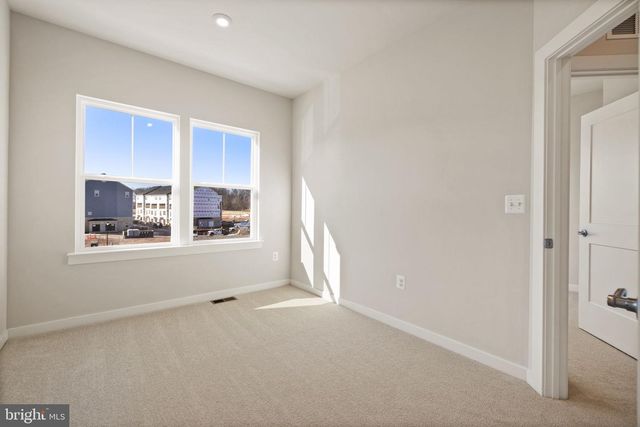 42580 PITLOCHRY TER, Sterling, VA 20166