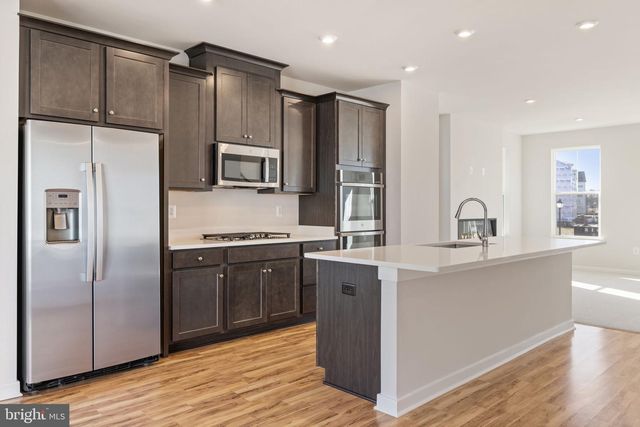 42580 PITLOCHRY TER, Sterling, VA 20166