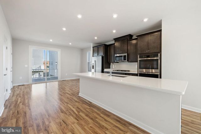 42580 PITLOCHRY TER, Sterling, VA 20166