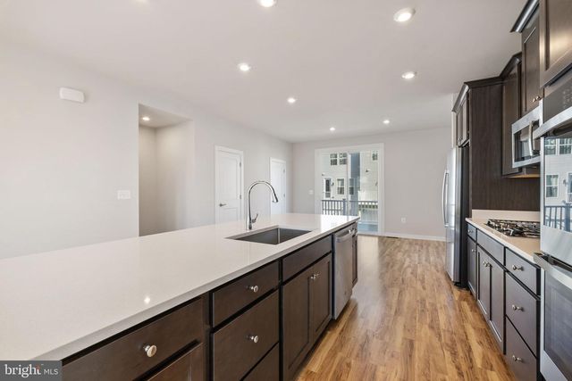 42580 PITLOCHRY TER, Sterling, VA 20166