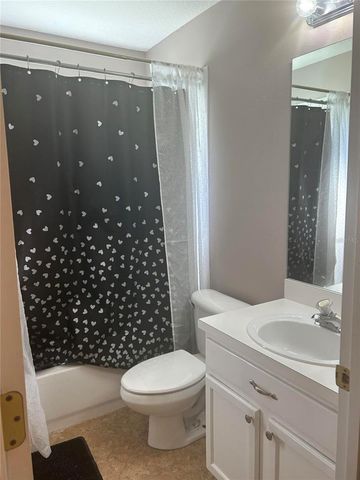 10508 BARNSTABLE COURT, Tampa, FL 33626