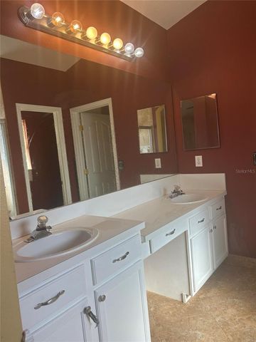 10508 BARNSTABLE COURT, Tampa, FL 33626