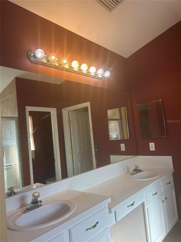 10508 BARNSTABLE COURT, Tampa, FL 33626