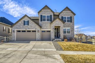 7031 S White Crow Way, Aurora, CO 80016