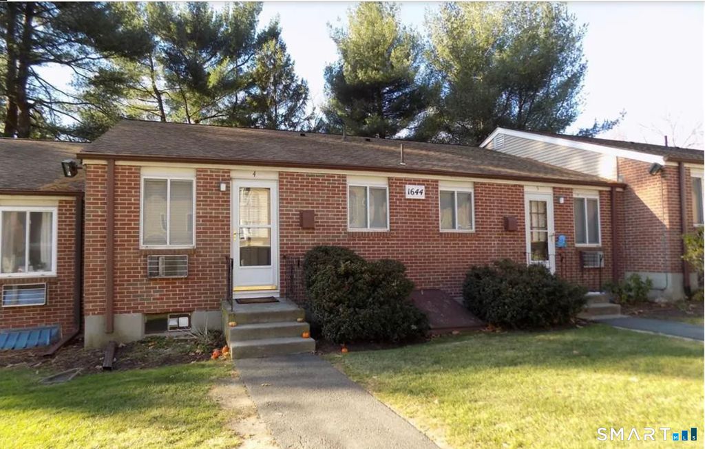 1644 Farmington Avenue 4, Farmington, CT 06085